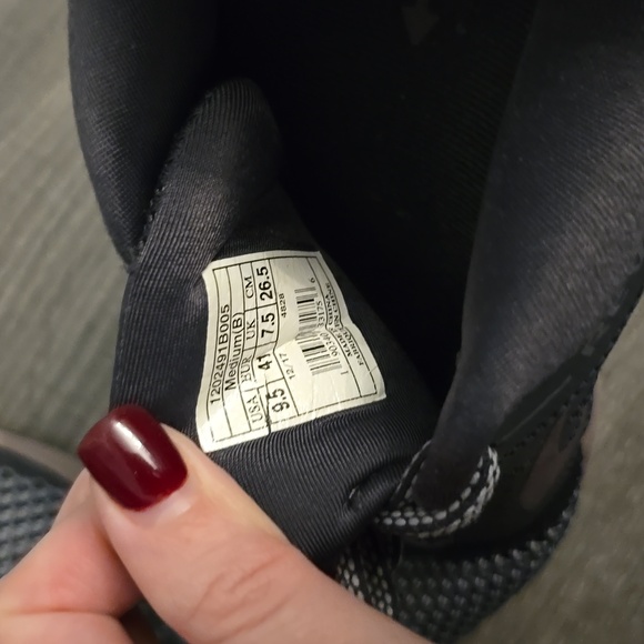 Brooks Revel Women's Charcoal and Blush Athletic Shoes. - Picture 12 of 12